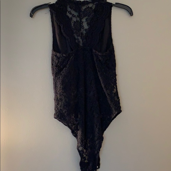 Black lace onesie - Picture 3 of 3